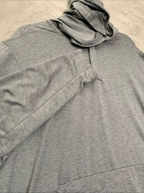 VRST Men's Large Heathered Gray Pullover Hoodie Sweatshirt Kangaroo Pocket